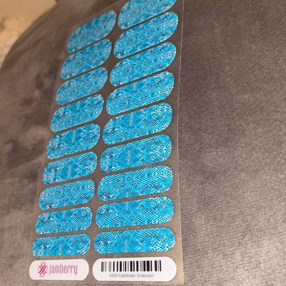 Jamberry Nail Wraps CARIBBEAN SNAKESKIN FULL SHEET $5